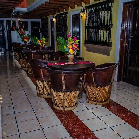 Hotel Casa Santa Lucia Antigua Екстериор снимка