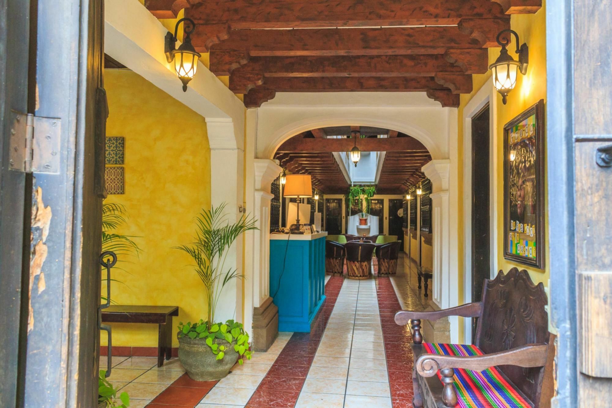 Hotel Casa Santa Lucia Antigua Екстериор снимка
